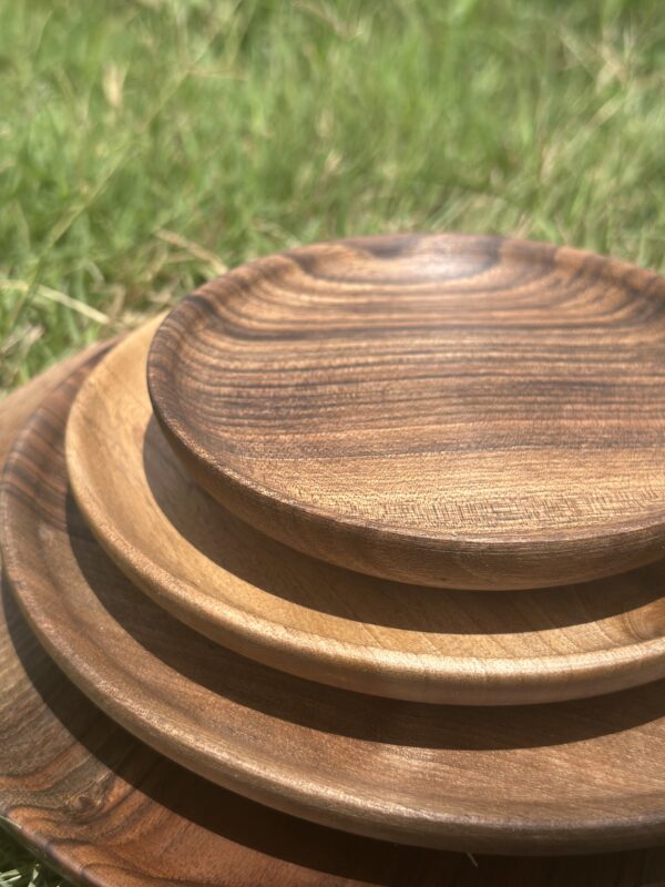 Pack 4 walnut wood plates - Image 3