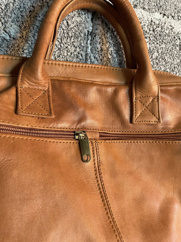 Moroccan handmade leather laptop bag. - Image 2