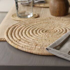 set of two natural raffia placemats p1396 8151 image